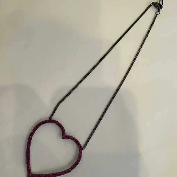 Delicate Pink Heart Pendant Necklace - Picture 6 of 9